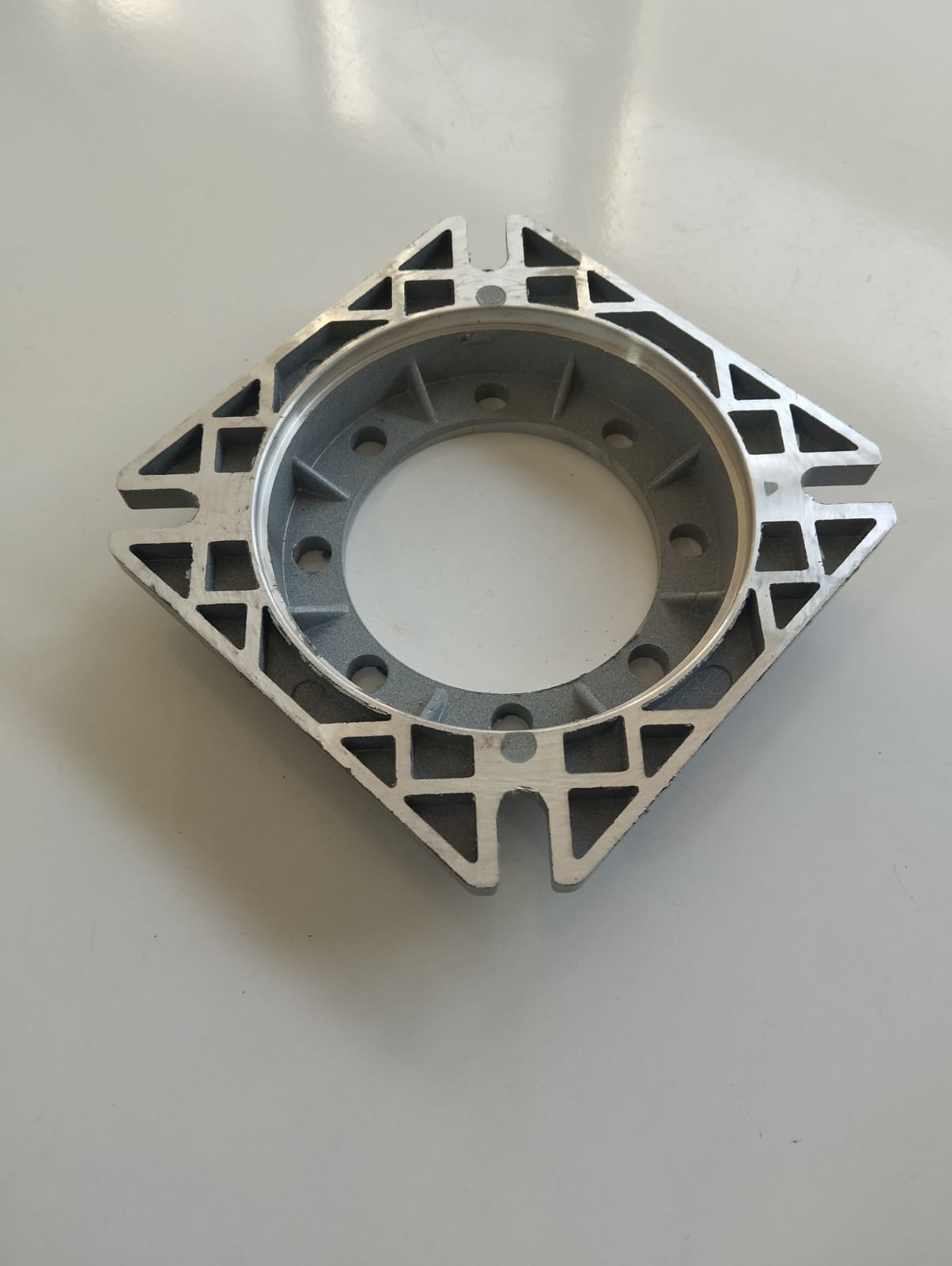 REDÜKTÖR ÇIKIŞ FLANŞI / 63 FC GÖVDE